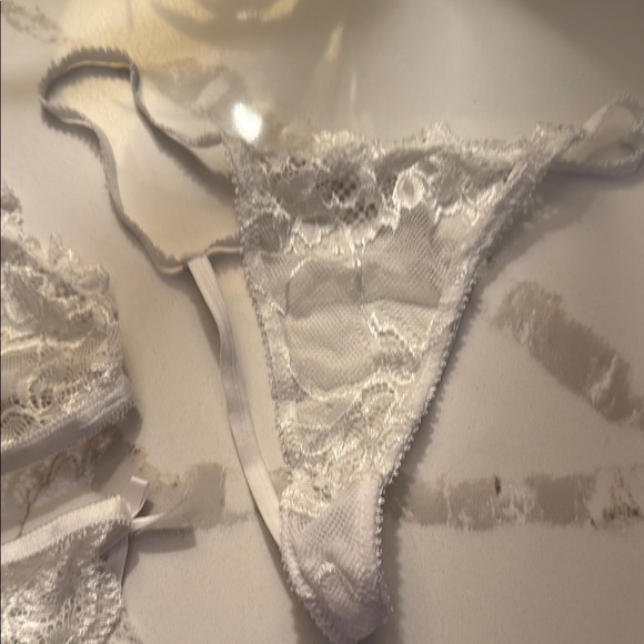Fashion Nova White Lace Lingerie Set NEW - Picture 3 of 4